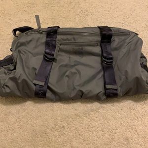 Lululemon Duffle Bag w/ yoga mat straps